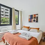Bluestay 166 - Charmant Appartement A Paris